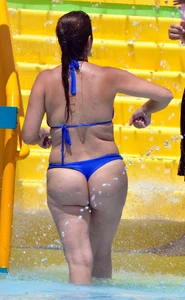 Candid beach and bikini babes
