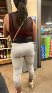 Thick Ebony MILF Ass Sitting Nice In White Tights (upshots, closeups)