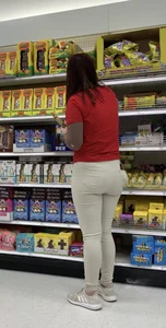 Nice ass in white jeans at the grocery store