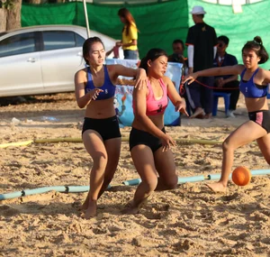Thai candid volleyball girls