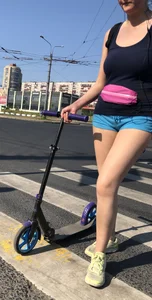 Chubby Girl in Mini Shorts with a Scooter Booty and Legs Closeups
