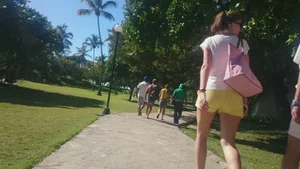 Milf in yellow shorts with vpl and a wedgie