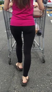 Skinny brunette shopping in leggings (VPL)