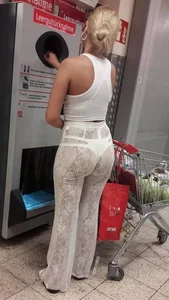Milf in Transparent Pants VPL Creepshot