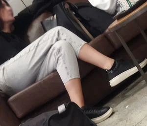Hot Candid Girl in Pants Sitting on a Couch With Crossed Legs, Nice Booty Creepshot
