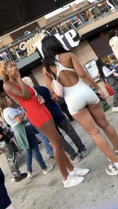 Ebony Bubbles At The Fest