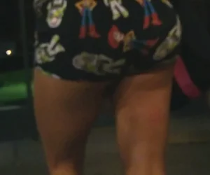 College teen booty in spandex shorts closeups