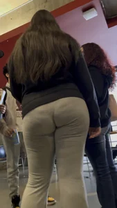 Slightly Chubby White Girl Jiggling In Grey Sweatpants