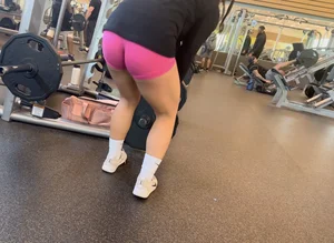 Gym cap Latina 🏋️‍♀️ (OC)