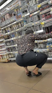 Sexy Juicy Big Bubble Butt Lightskinned Ebony Milf Dressed Classy😮‍💨