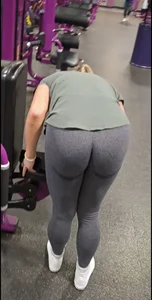 [OC] Blonde girl ass at my gym
