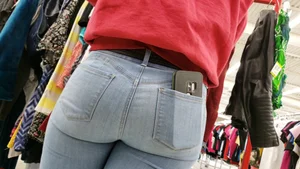 Phat ass brunette babe in thrift shop **CLOSE UP**