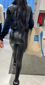 Hottest bubble ass in shiny black leggings
