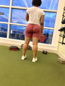 Blessing y’all with this Sweaty ass in pink spandex