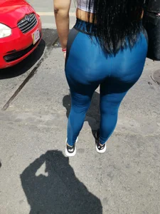ENROME PAR DE NALGAS - DELICIOSA