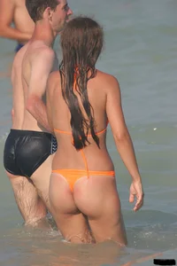 Sexy candid beach and bikini girls