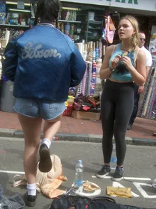 Guitar playing blonde babe with a nice ass and vtl in tight leggings