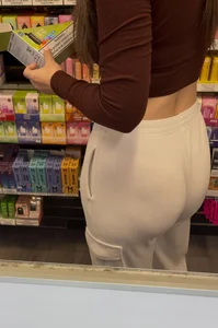 Vape shop booty