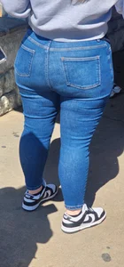 [BIG ASS] Wide Hips British Chick