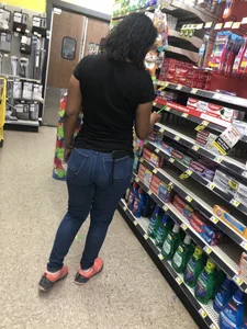 Dollar General black babe with a nice ass in tight jeans