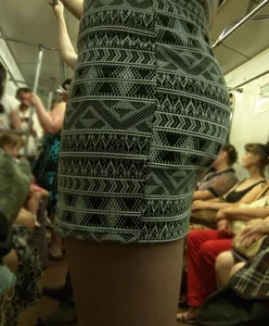 Girl in a Skirt with Hot Legs Subway Creepshots