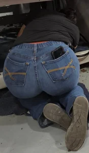 BBW chubby nerdy latina milf ass in denim jeans