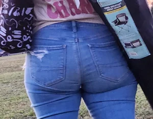 Out In The Wild 57 ( Slim Thick latina mom pt.5)