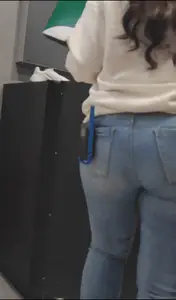 Thick butt in jeans