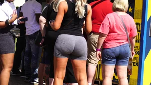 Big booty blonde babe in tight grey spandex shorts with vtl