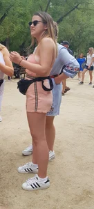 Sexy babe with vpl in shorts and showing some nice cleavage