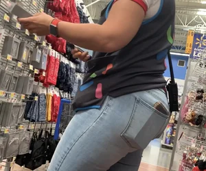 Hot Thick Rican Big Booty MILF