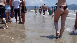 Brazillian beach creepshots, huge gallery of candid girls in swimsuits