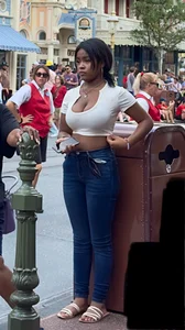 THEME PARK EBONY CLEAVAGE