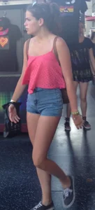 Hotties out in short shorts with nice asses and showing cheeks