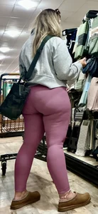 Blonde lady in pink leggings VPL‼️