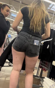 Thick White girl in shorts