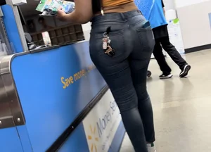 Phat Ass Puerto Rican Milf Can’t stop bending over in front of me / AE Jeans / Walmart