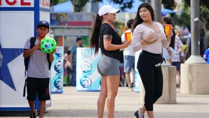 Big booty babe in grey spandex shorts with vtl