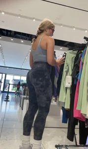 ridiculously fit blonde pawg w glasses in lulus