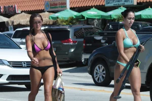 Another gallery of sexy Deerfield Beach girls in bikinis