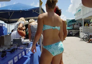 Bikini girls