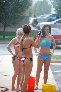 Various sexy girls at car washes in bikinis
