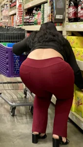 Fake thick Latina