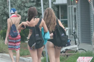Deerfield Beach girls in bikinis