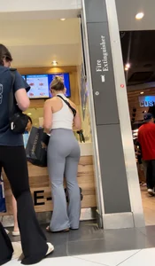 PAWG MILF leggings/ Not OC