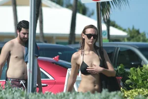 Another gallery of sexy Deerfield Beach girls in bikinis