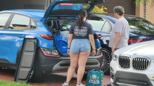 Neighbors PHAT ASS  in shorts
