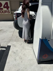 Can see the imprint of them cheeks Asian Tight lil spinner in tight dress OC
