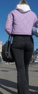 Juicy ass in black tight jeans and nice skinny legs street closeups