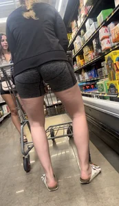 College girl shows off gap to me